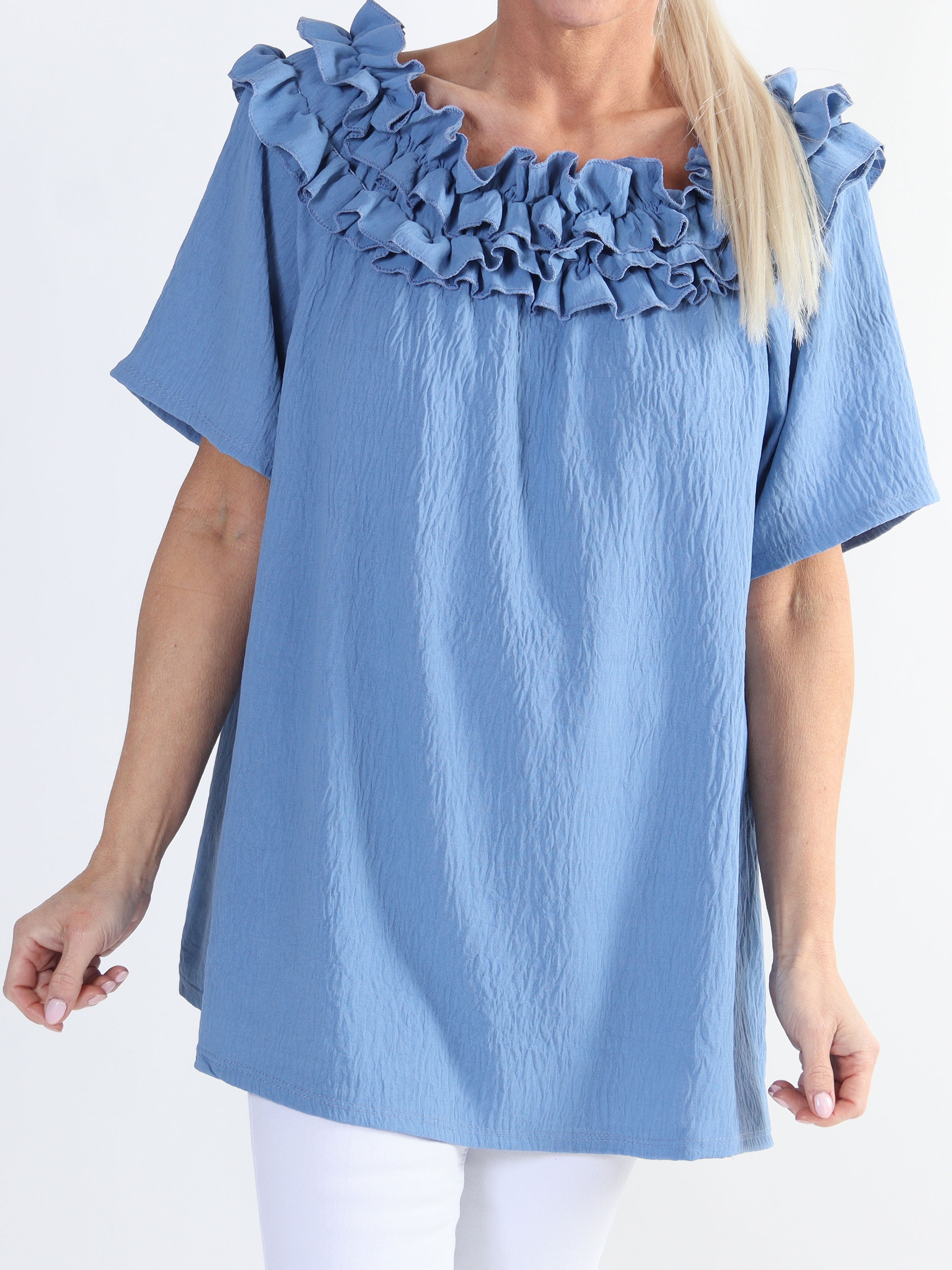 Chili Sleeveless - Plus size tunika med elastik og flæser i udskæringen